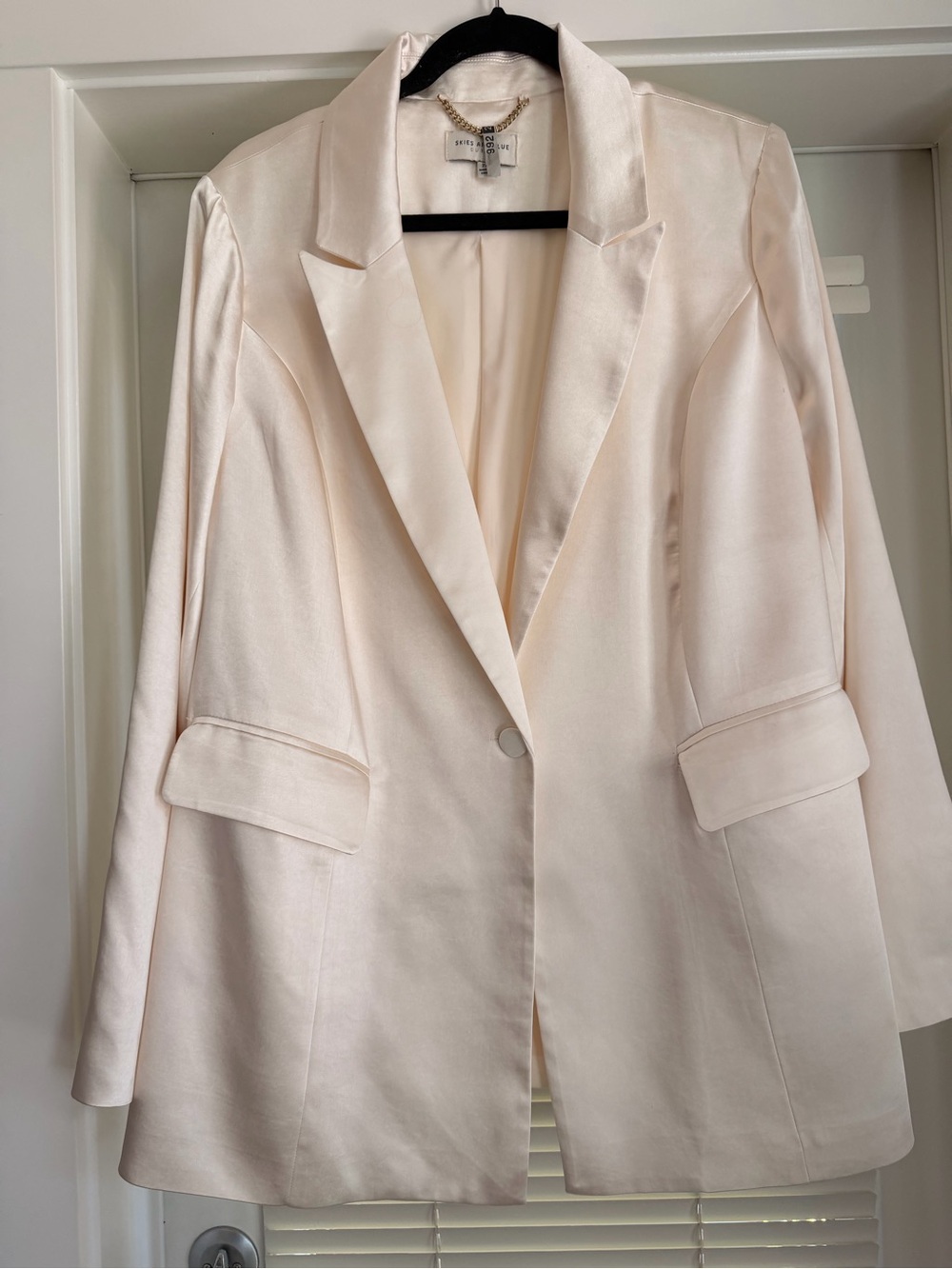 Skies Are Blue Satin Cream Single-Button Blazer